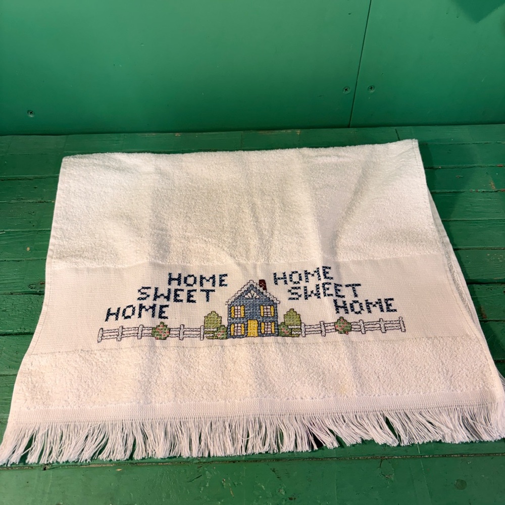 Canon Cozy Cottage Bath Towel - Hand Sewn